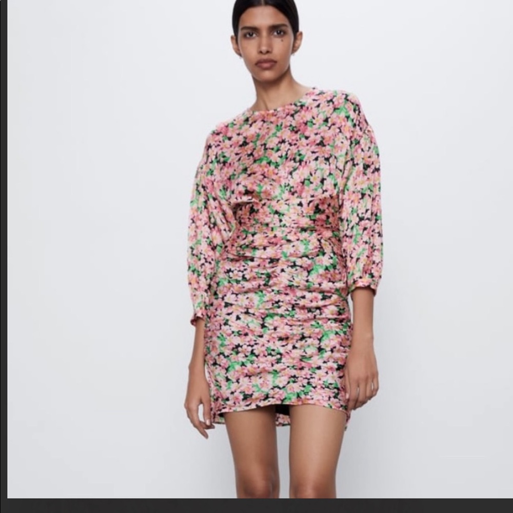 Zara NWT Floral Printed Dress with Draping 💖
